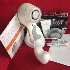 Brand New Plus Clarisonic !